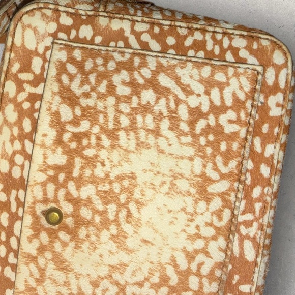 Madewell The Transport Camera
Bag Animal Spot Calf Hair Toffee - Picture 12 of 13